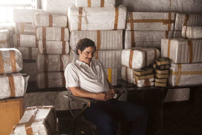 NARCOS S01E06 " Eplosivos"