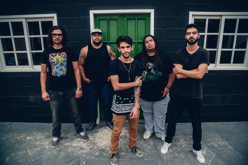 Fora do Mainstream: Sudra